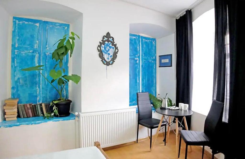 Posezení v ubytování Room in Center 2
