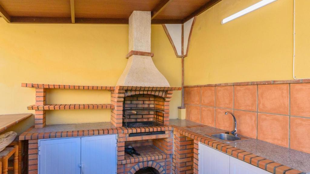 Kuchyňa alebo kuchynka v ubytovaní Casa Layda Torrox by Ruralidays