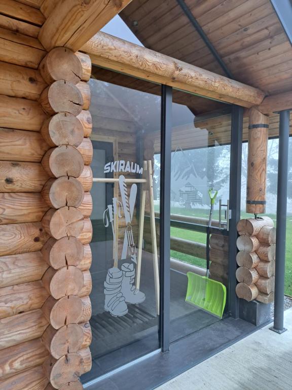 Balkón nebo terasa v ubytování Pur Natur! Wandern und Skifahren - Trahütti Premium Lodges