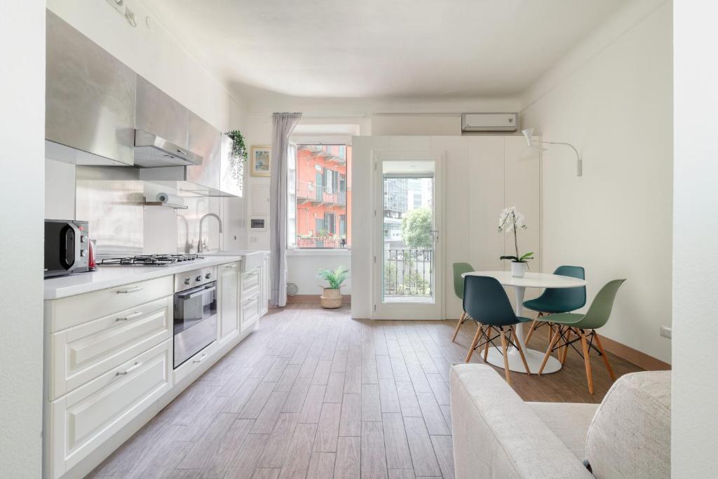 O bucătărie sau chicinetă la Fara 33 Cozy flat in Centrale district