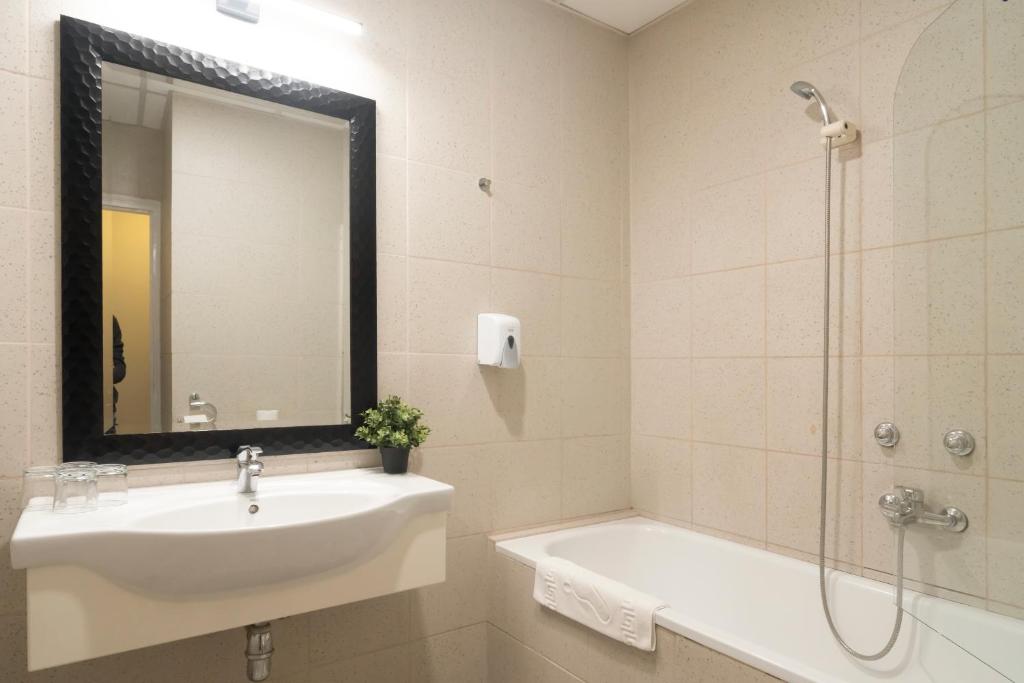 Korona Hotel - Resim 25