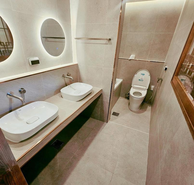 Ein Badezimmer in der Unterkunft Hanok Hotel DAAM Seoul