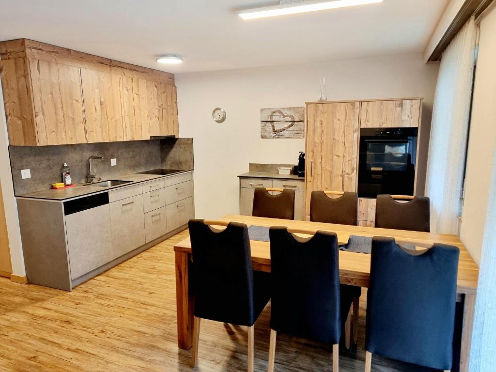 Kuchyň nebo kuchyňský kout v ubytování Ferienhaus Adonis