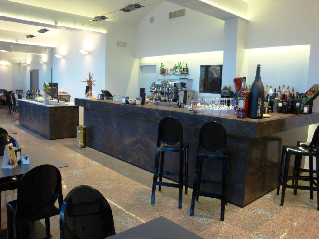 Salone o bar di Hotel Pico