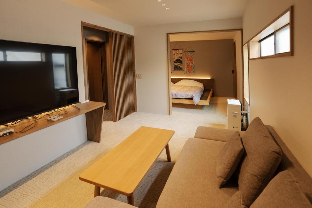 Posezení v ubytování Kusatsu Onsen Eidaya