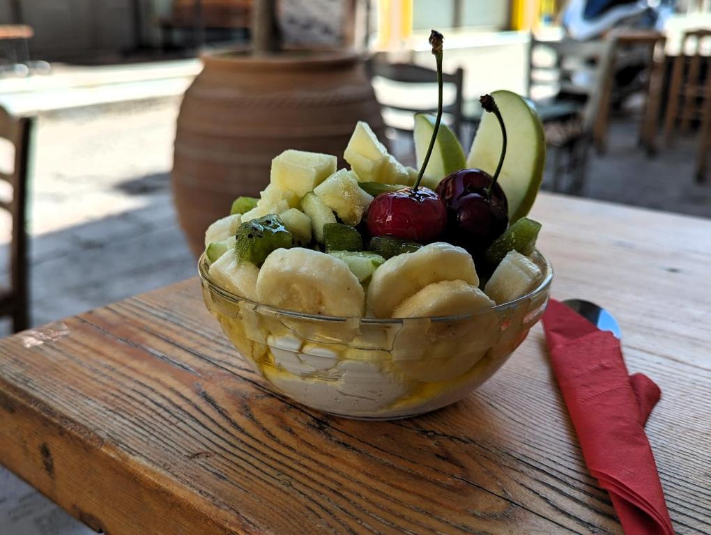 Jídlo v hostelu nebo okolí