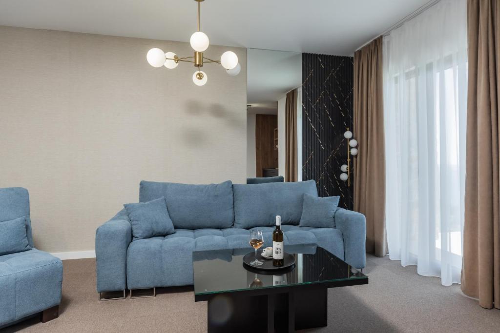 Ein Sitzbereich in der Unterkunft Apart & Spa Beganovic