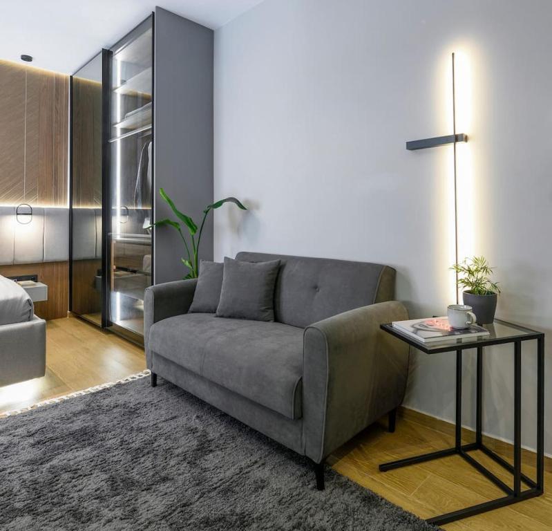 Aristotelian Virtues - Tharros - 12