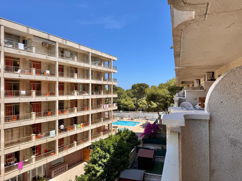 Kép Mediterranean Way - Atalaya szállásáról Salouban a galériában