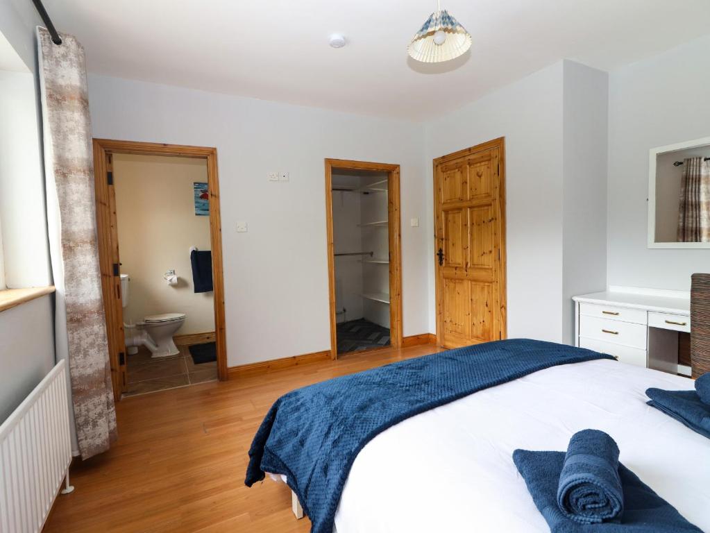 Postel nebo postele na pokoji v ubytování Fort Lodge