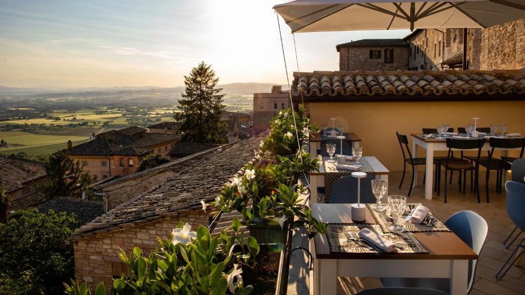 Uma varanda ou terraço em Hotel Posta Panoramic Assisi