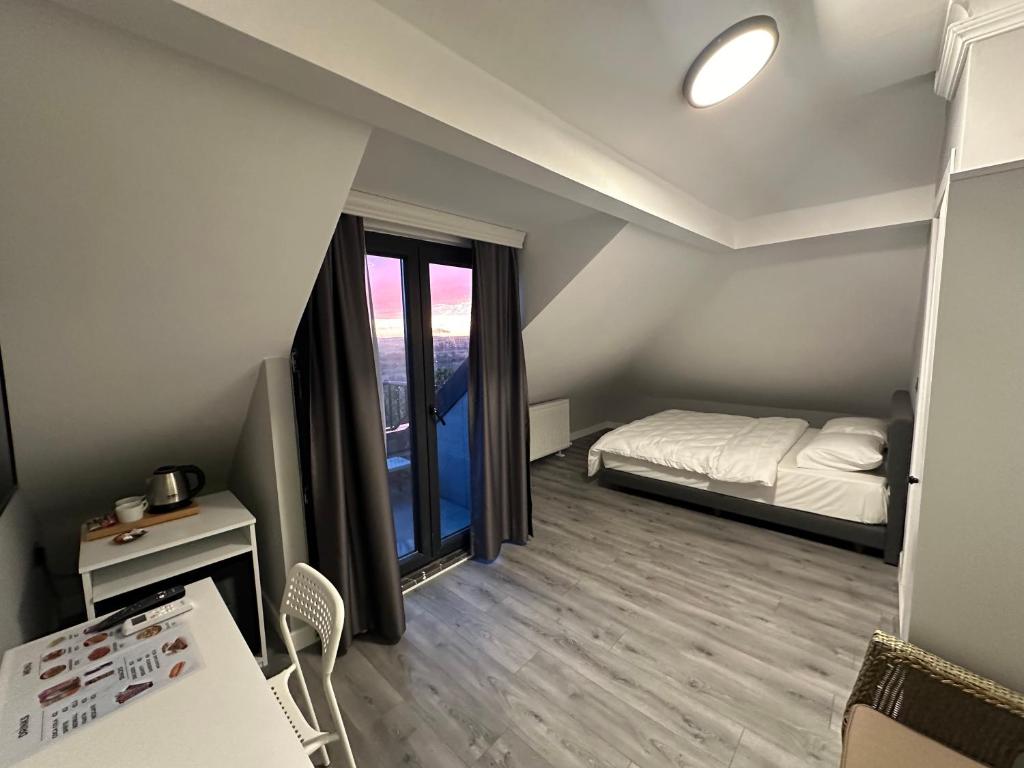 Aslan Airport Hotel - Housity