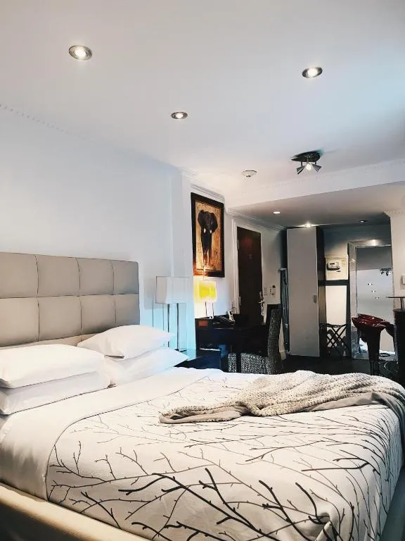 Superior Queen Room