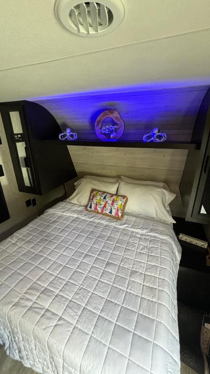 Postel nebo postele na pokoji v ubytování Buye Campers