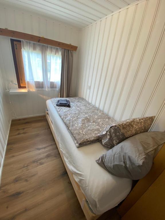 Cozy 2-Bedroom Bungalow - Resim 16