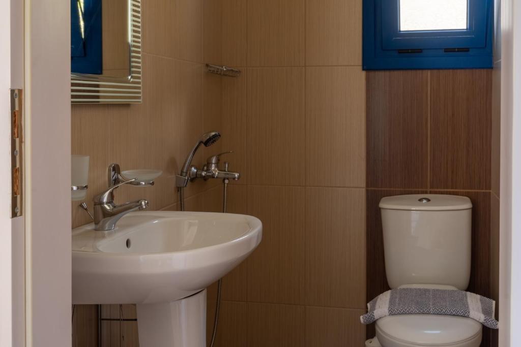 Koupelna v ubytování Giannis Rooms