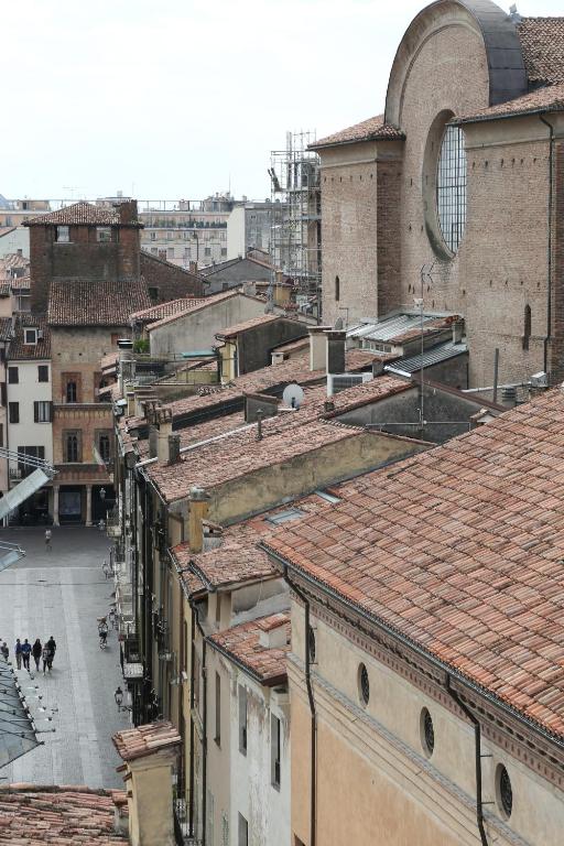 Nespecifikovaný výhled na destinaci Mantova nebo výhled na město při pohledu z hotelu