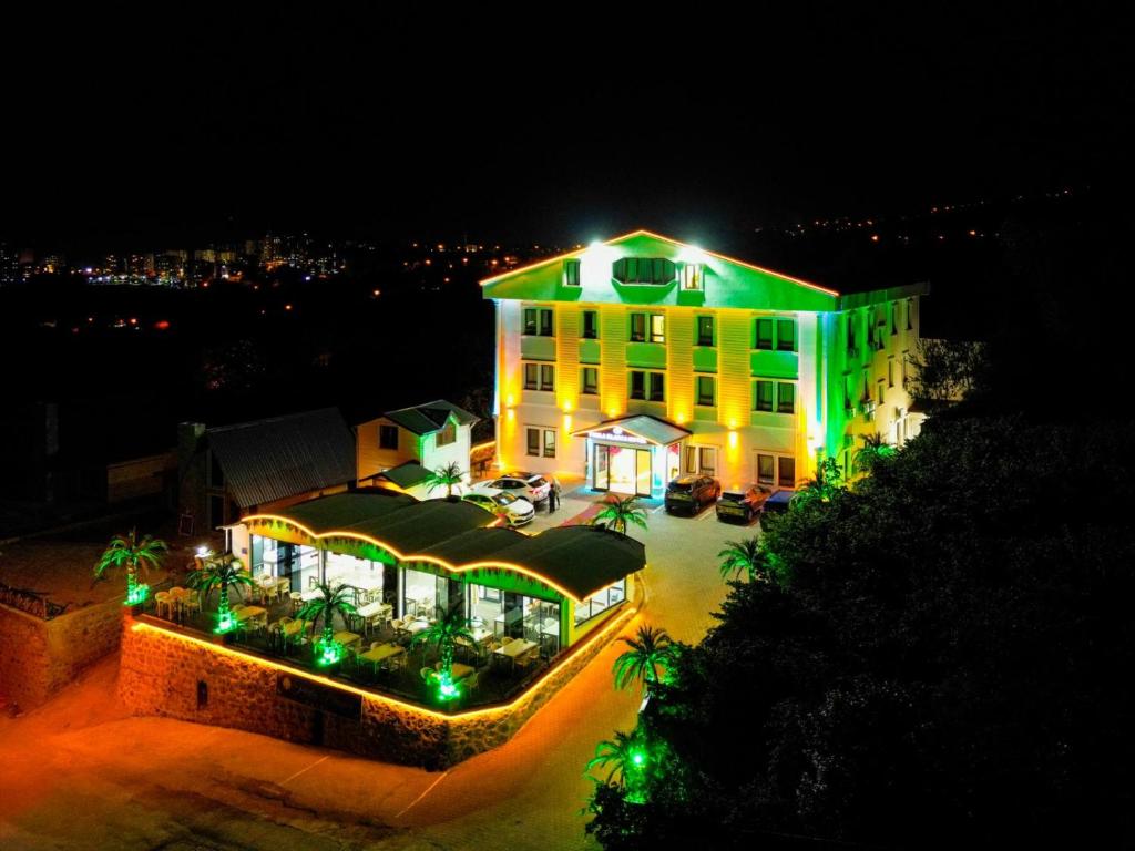 Budova, kde se aparthotel nachází