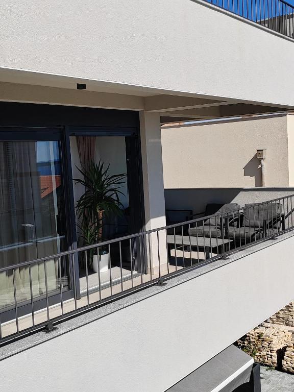 Balkón nebo terasa v ubytování Apartments DiVi Sunset View