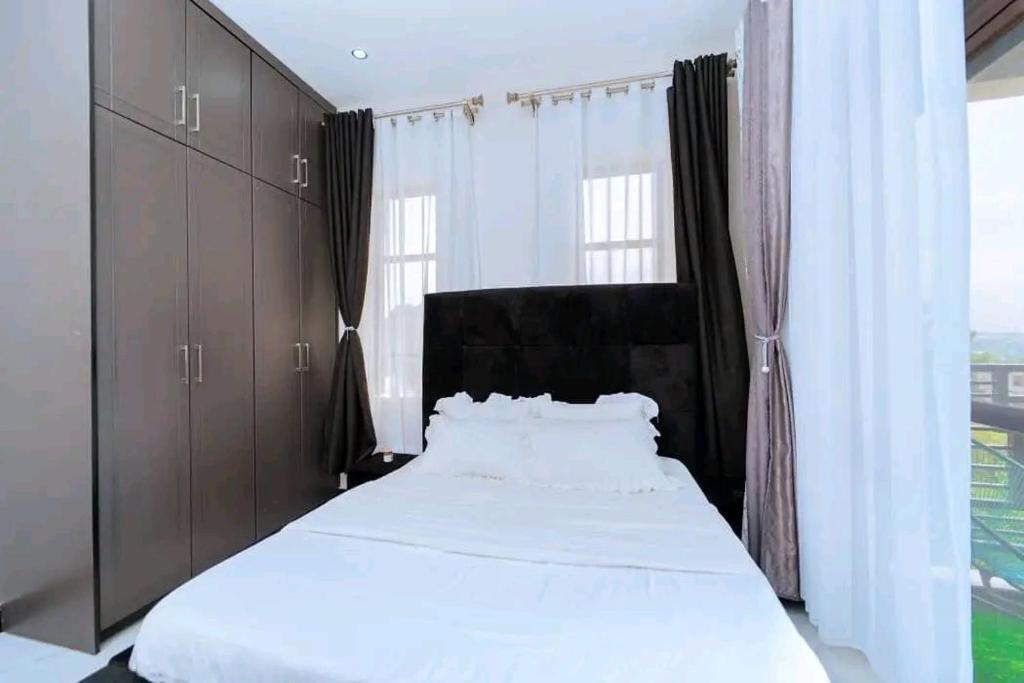H&M Apartments Kampala, Kampala (updated prices 2024)