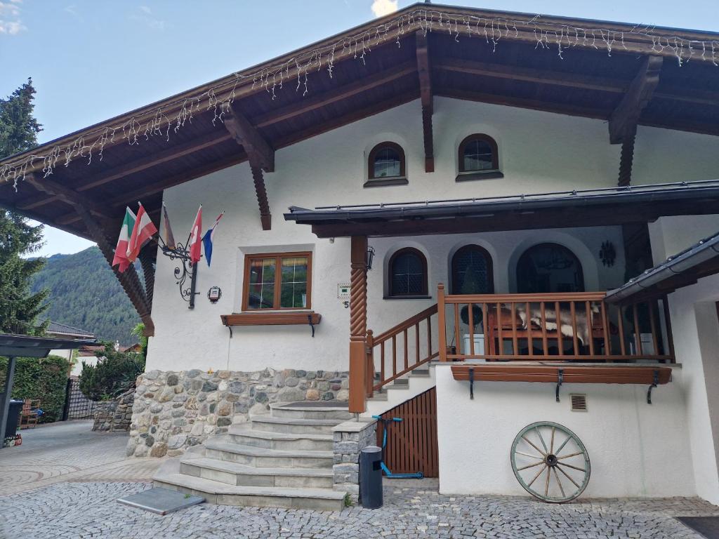 Budova, kde se apartmán nachází