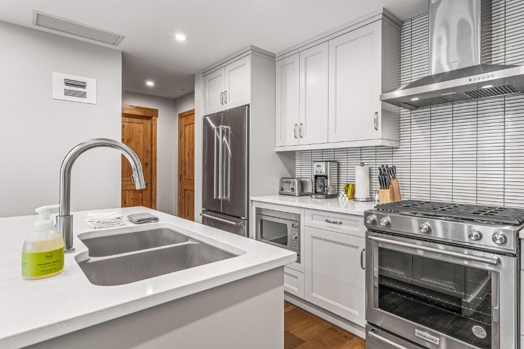 
311 - One Bedroom Condo
