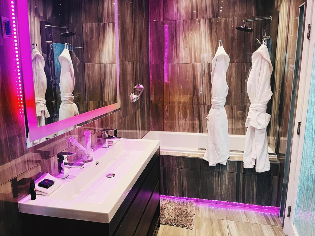 Koupelna v ubytování Hotel Kutuma