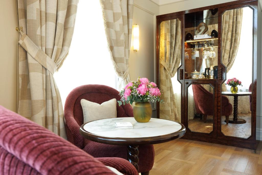 Posezení v ubytování Hotel Fleur de Ville