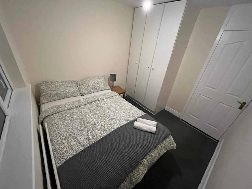 Postel nebo postele na pokoji v ubytování StayHome B&B