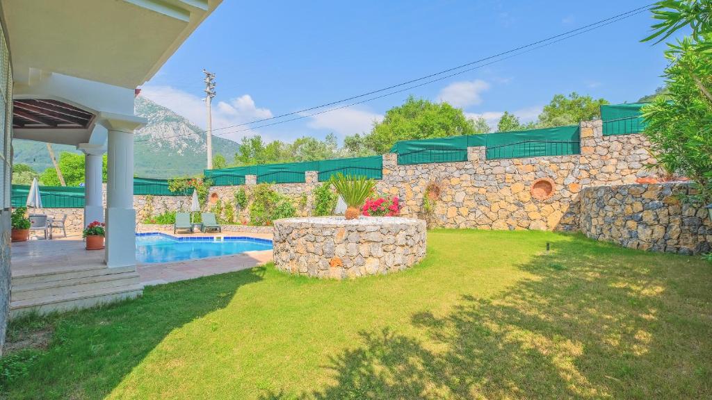 Bazén v ubytování Villa Bemar nebo v jeho okolí