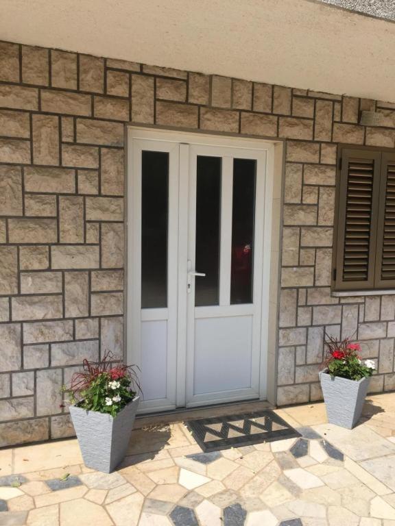 Apartments with parking space Crikvenica - 23167