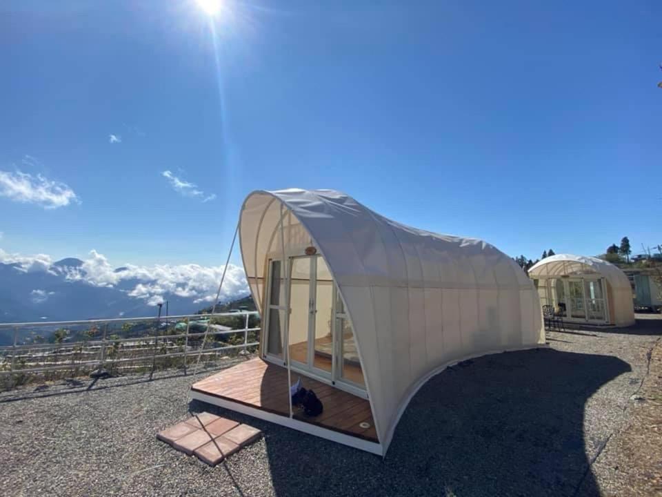 Příroda nedaleko luxury tent