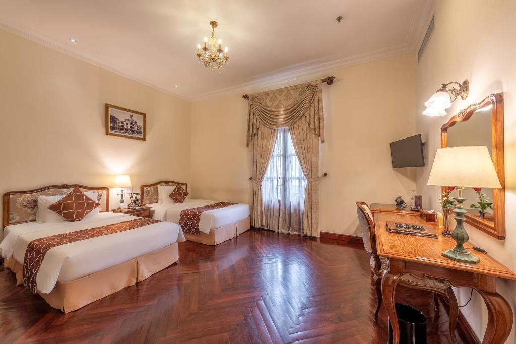 Phòng Grand Executive 2 Giường Đơn Nhìn Ra Thành Phố Hoặc Hồ Bơi