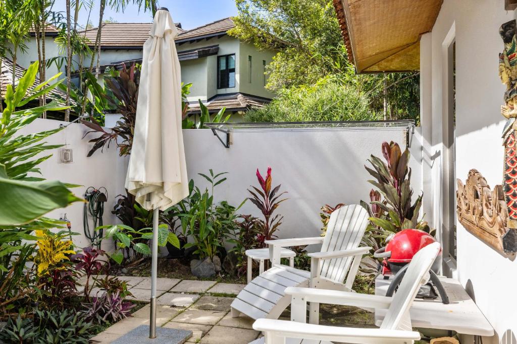 Zahrada ubytování Surya Beachfront Villa