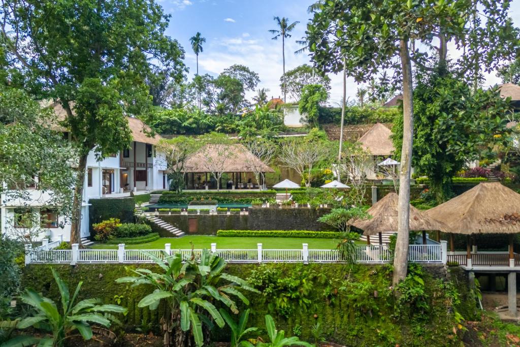 a view of a house with a garden at VillaJewel Bali in Dalung