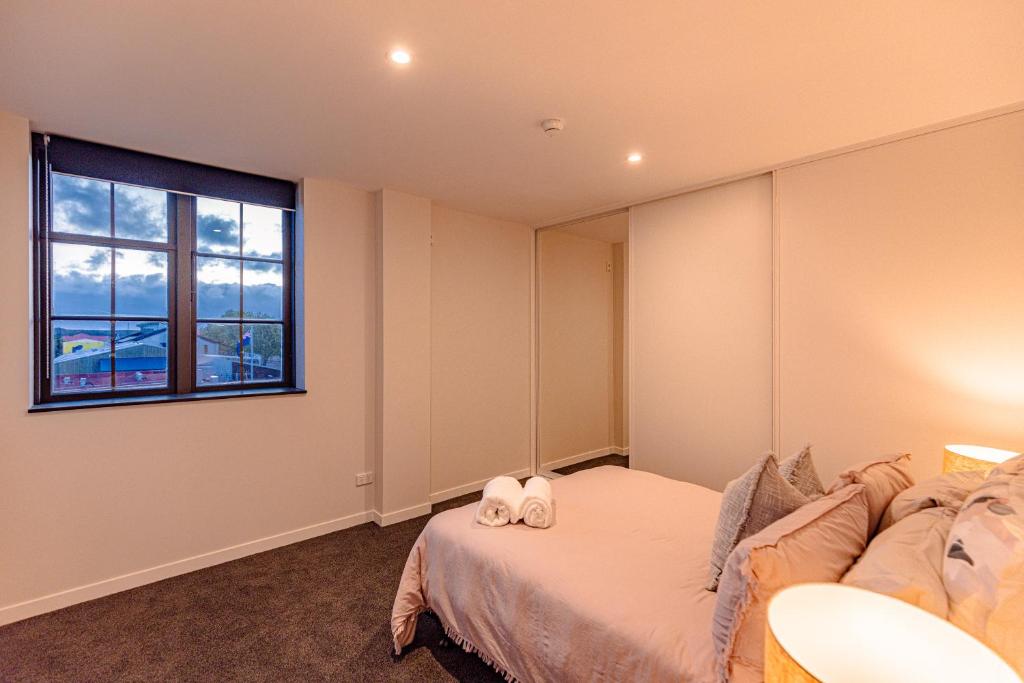 Johnston Apartments - Award-winning building, Your unforgettable stay - Resim 14