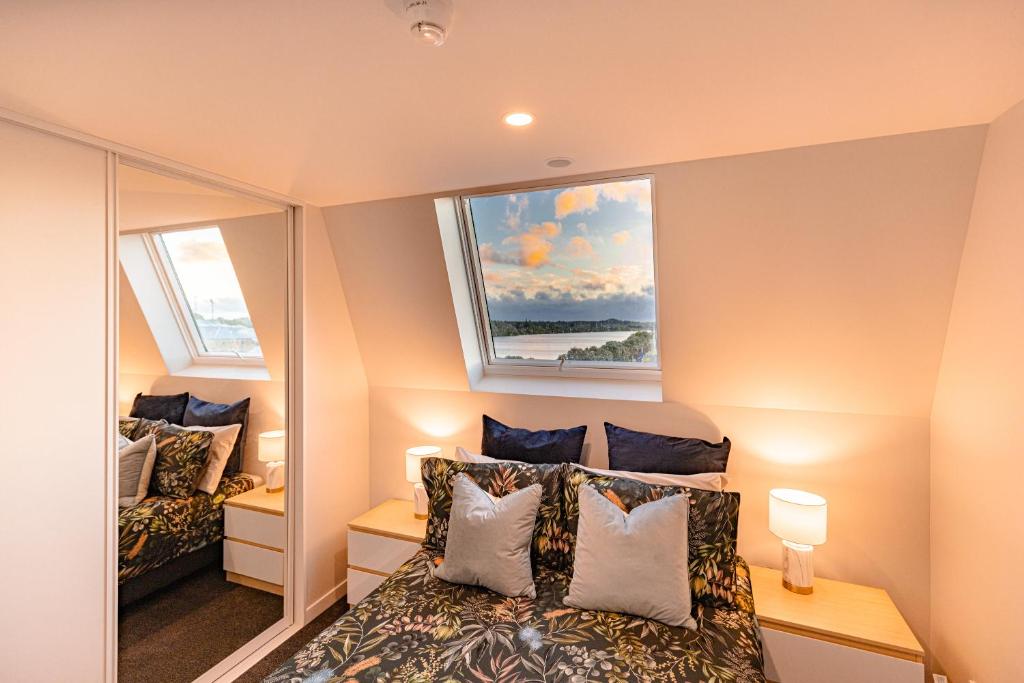 Johnston Apartments - Award-winning building, Your unforgettable stay - Resim 5