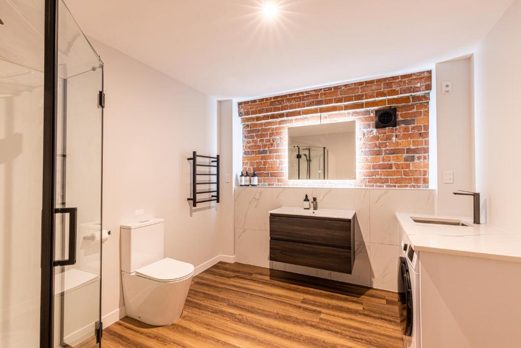 Johnston Apartments - Award-winning building, Your unforgettable stay - Resim 33