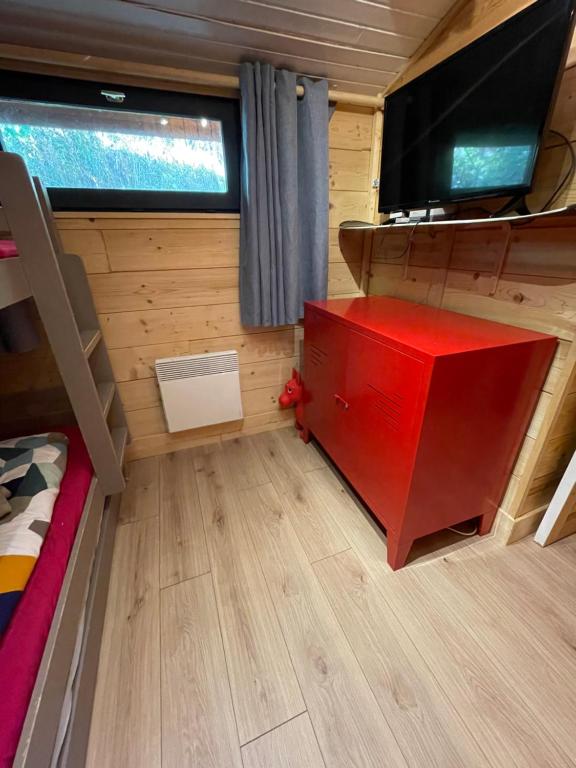 TV a/nebo společenská místnost v ubytování L'Appart'