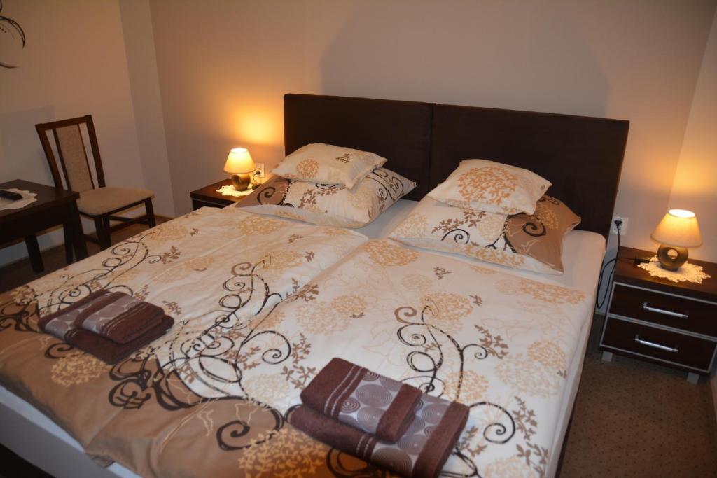 Astra Apartments - 6