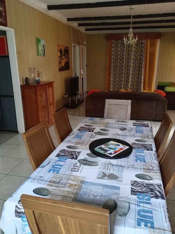 Postel nebo postele na pokoji v ubytování Grande Maison atypique proche du Maïdo