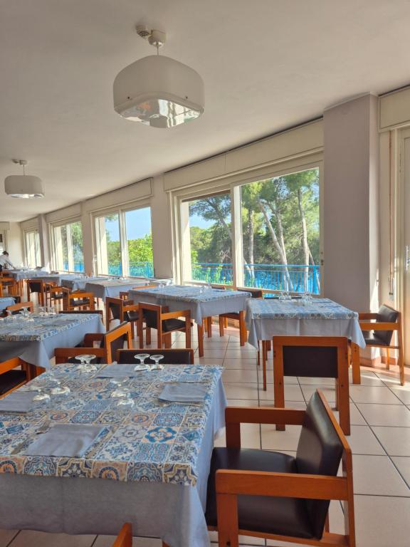 Restaurace v ubytování Hotel Guardacosta