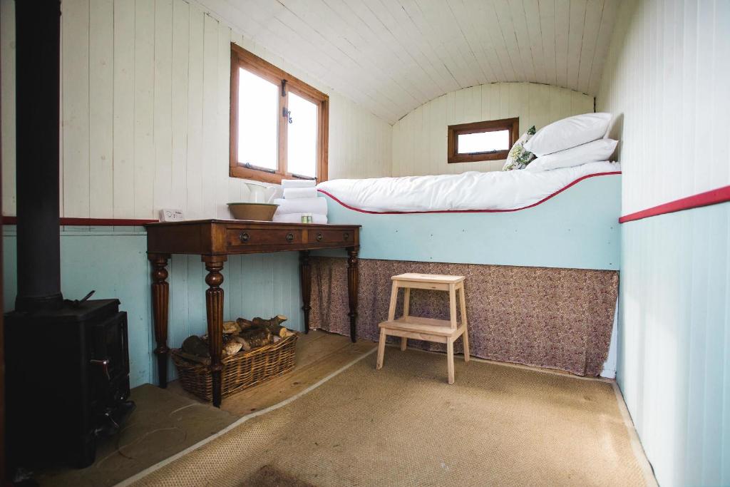 Letto o letti in una camera di Rock Farm Slane - Glamping