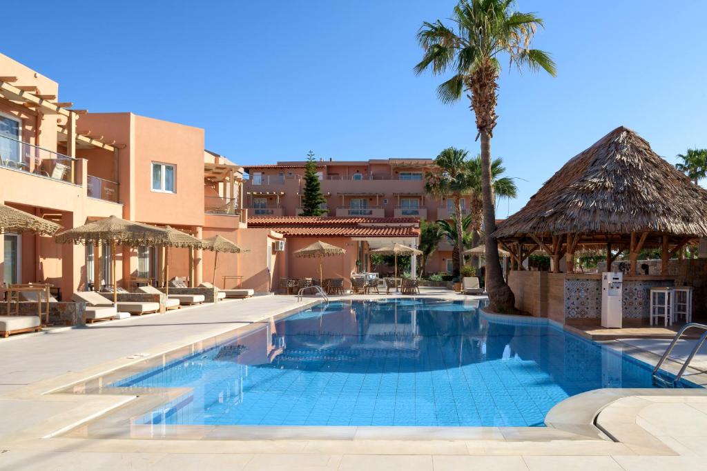 Bazén v ubytování High Beach Resort nebo v jeho okolí