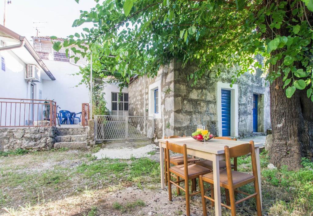 Zahrada ubytování Tranquil Retreat Apartment Bozic