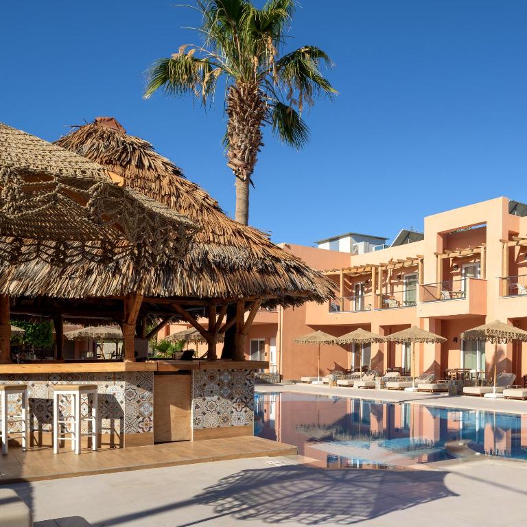 Bazén v ubytování High Beach Resort nebo v jeho okolí