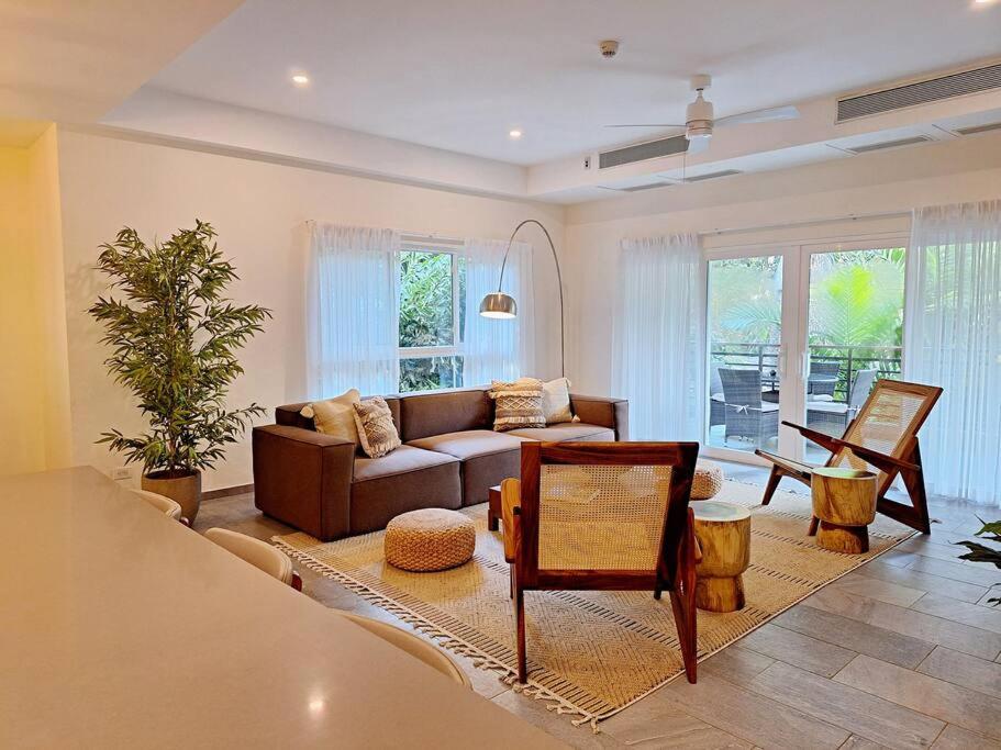 Posezení v ubytování Beachfront Jungle Luxury! 3BD Penthouse Uvita