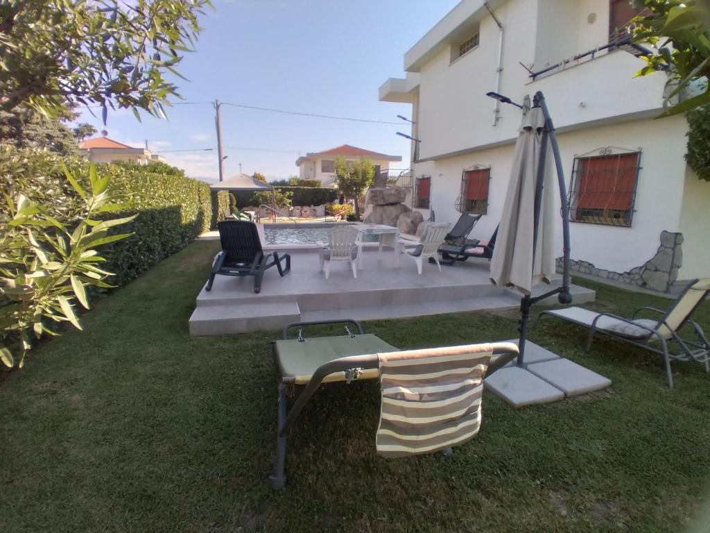 Vonkajšia záhrada v ubytovaní Villa Miriade B&b
