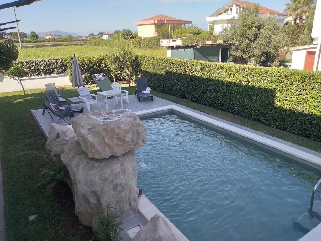 Bazén v ubytovaní Villa Miriade B&b alebo v jeho blízkosti