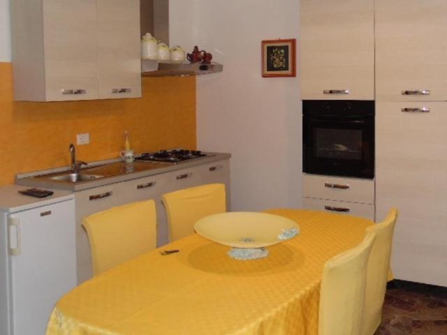 A kitchen or kitchenette at Casa Aurora